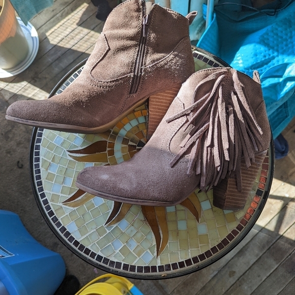 Steve Madden "Ohio" Cowgirl bootie with fringe size 7.5M - Picture 8 of 11